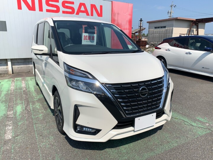 ｎｅｗセレナ試乗車 店舗ブログ 静岡日産自動車株式会社